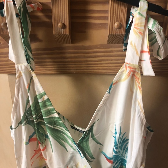 SHEIN Tropical Dress - Picture 3 of 13